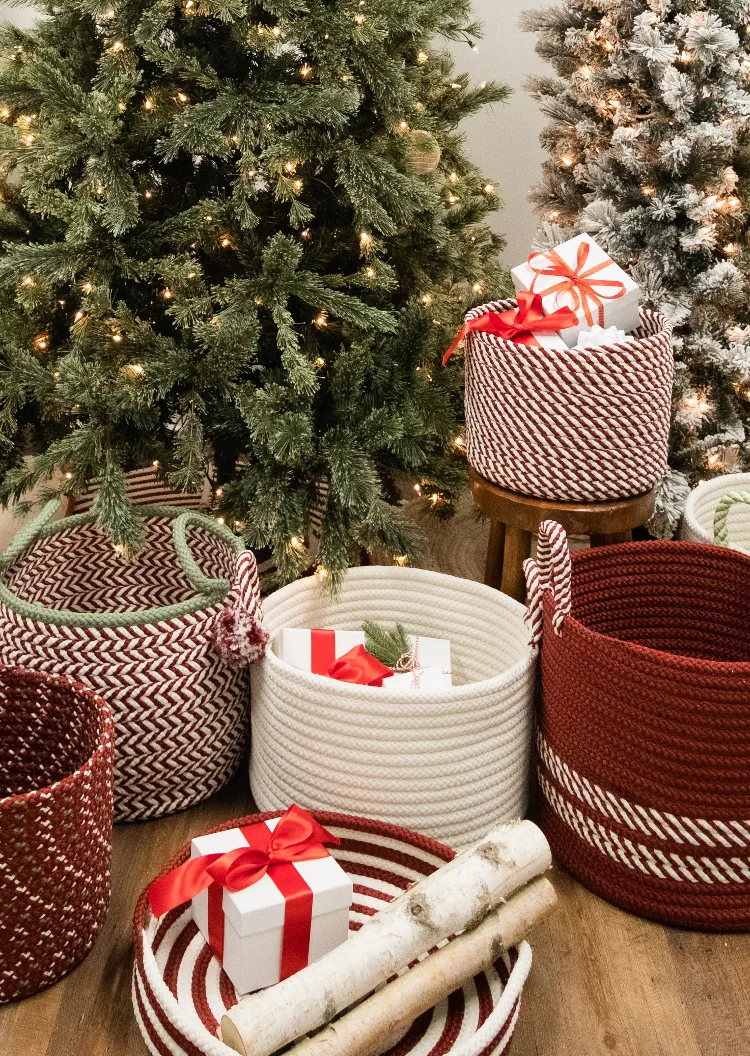 https://www.colonialmills.com/product_images/uploaded_images/banner-christmas.webp